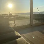 Апартаменты De Witte Berg Met Zonnig Zeezicht & Uniek Terras! Де Панбархат