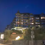 De Witte Berg Met Zonnig Zeezicht & Uniek Terras! Apartment *